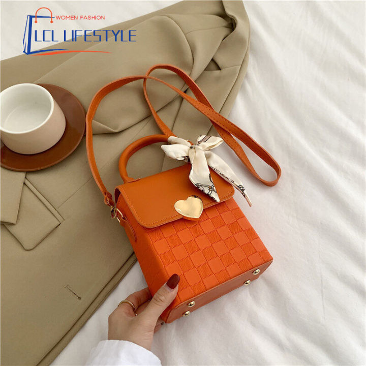 lcl-lifestyle-กระเป๋าผู้หญิง-กระเป๋าสะพายข้าง-กระเป๋าแฟชั่น-สินค้าพร้อมส่ง