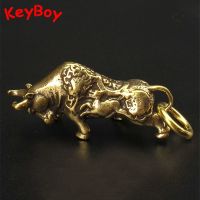 Pure Copper Solid Lucky Bull Key Chains Pendants Brass Animal Wall Street Bullfighting Keychain Hanging Trinkets Car Key Rings