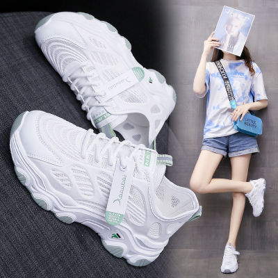 รองเท้าทรงคุณพ่อผู้หญิง ins อินเทรนด์ 2023 ฤดูร้อนสไตล์ใหม่ระบายอากาศร้อนรองเท้าสีขาวรองเท้ากีฬาตาข่ายลำลองขนาดใหญ่