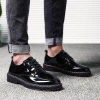 【โค้ด __(GIFT30) ลด 30% รองเท้าโลฟเฟอร์หนังวัวแท้สำหรับผู้ชายสีดำ Suture Patent Leather Shoes Men Characteristic Shoes