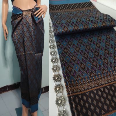 P004 ผ้าถุง สีฟ้า  ผ้าไทย ผ้าไหมสังเคราะห์ ผ้าไหม ผ้าไหมทอลาย ผ้าถุง ผ้าซิ่น ของรับไหว้ ของฝาก ของขวัญ ผ้าตัดชุด ผ้าเป็นผ้าผืน