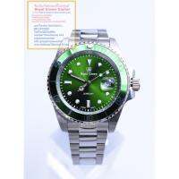 Royal Crown Submariner Hulk ( เจ้าตัวเขียวแห่งแบรนด์ Royal Crown แท้ 100% ) นาฬิกาสำหรับผู้ชาย มาพร้อมสายแสตนเลส ขนาดหน้าปัดรวมเม็ดมะยม 44 mm. มีรับประกัน 1 ปีเต็ม ของแท้ 100% กันน้ำ 100% คุณลูกค้าจะได้รับนาฬิกาที่มาพร้อมกล่อง+ของแถม+อุปกรณ์ครบเซ็ท 100%