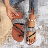 Europe and the United States foreign trade slippers female sequins 2023 new flat clip toe outside the diamond wear a word with big yards beach sandals