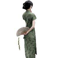 Cheongsam สีเขียวรุ่นปรับปรุงสไตล์สาธารณรัฐจีนสไตล์เรียบง่ายและสง่างามย้อนยุคสไตล์วัยรุ่นระดับไฮเอนด์สไตล์สาวสไตล์โบราณไม่มีจังหวัดศิลปะนักเรียนกระโปรง ~