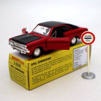 【User-friendly】 Atlas 1:43 Dinky Toys 1420 Opel Commodore Rekord รถ Diecast โมเดลสะสมรถยนต์