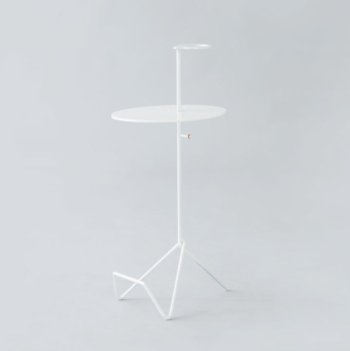modernform-สินค้าสั่งผลิต-โต๊ะข้างอเนกประสงค์รางวัลระดับโลก-รุ่น-many-พร้อมที่วางแก้ว-ท็อปหินเทียมสีขาว-ขาขาว