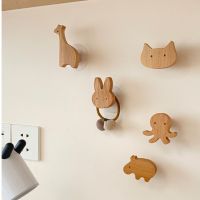 1pcs New Wooden Hook Creative Nordic Cute Animal Hook Wall Hanging Coat Hook Home Decoration Solid Wood Hook Kitchen Accessories