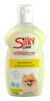 Silky Care Skin Dog Shampoo 400 ml ซิลกี้ แคร์ แชมพูบำรุงผิวหนังสูตรพิเศษ 400 มล.