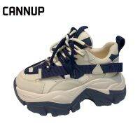 ☾❄♈ CANNUP รองเท้าผ้าใบ เสริมส้น 5 ซม. สีขาว แฟชั่นสำหรับผู้หญิง CA1008004