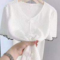 New style เสื้อเชิ้ตผ้าโปร่งยืดกระดุมแนววินเทจแขนสั้นทรงหลวมสีขาวลดอายุเสื้อปกปิดหน้าท้องรุ่นใหม่สไตล์ชาแนล