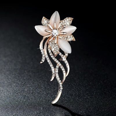 Fashionable Opal Stone Flower Brooch Pin Garment Accessories Birthday Gift brooches for women rhinestone brooch Pin wholesale