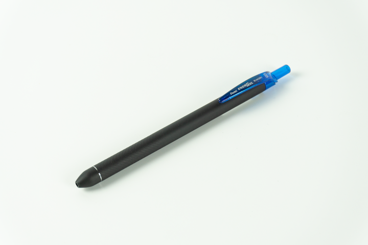 pentel-energel-click-0-5-mm-retractable-gel-roller-sky-blue-ink-pen-ปากกาหมึกเจล-หมึกสีฟ้า-0-5-มม-ของแท้