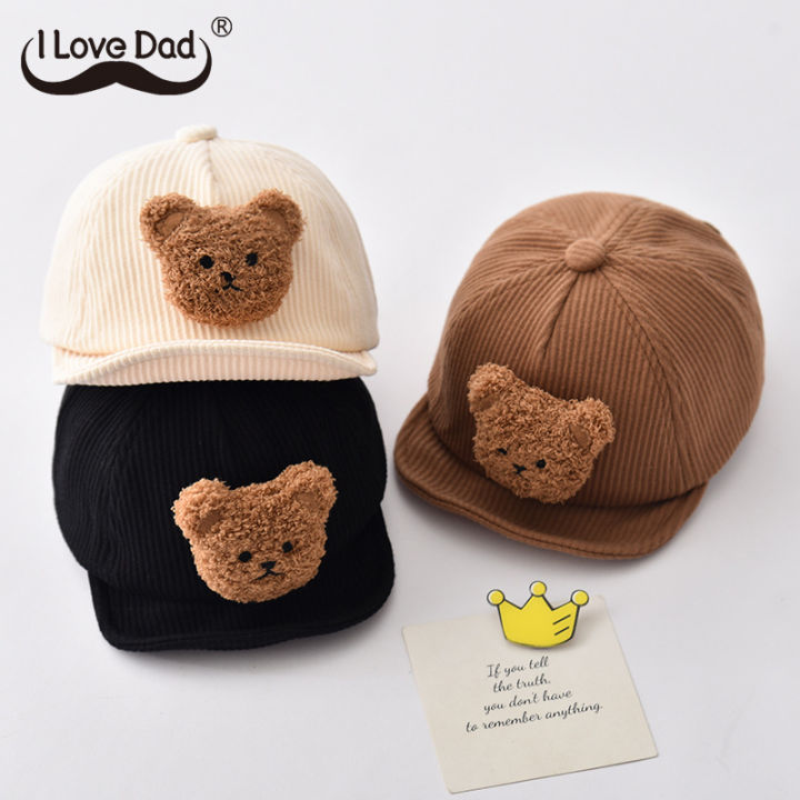 Mũ bóng chày hình gấu ngọt ngào sẽ làm bé nhà bạn thích thú. Hãy xem hình ảnh này để chọn cho bé một chiếc mũ xinh xắn như vậy.