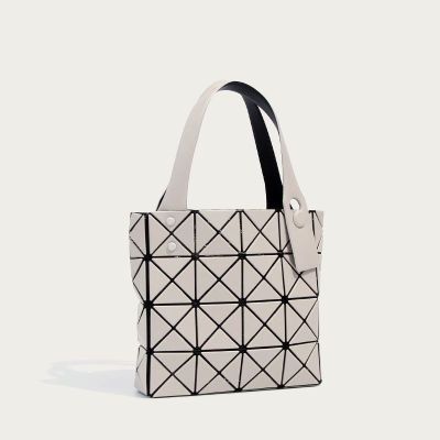 Issey Miyake Japans new limited 4x4mini small square box bag womens hand-held geometric diamond hand-held mobile phone bag