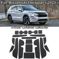 แผ่นรองแก้วช่องประตูหนังสำหรับ Mitsubishi Outlander 2023แผ่นร่องประตูอุปกรณ์ตกแต่งภายในรถรถไฟเหาะน้ำสีดำสีเทา