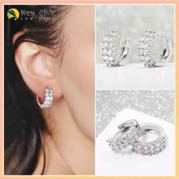 Get the Perfect Men's Diamond Earrings | GLAMIRA.in