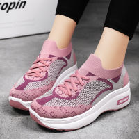 SiSi Pet【Free Shipping ส่งฟรี】 รองเท้าผู้หญิงพื้นหนาระบายอากาศได้รองเท้าผ้าใบแบบ Flyknit รองเท้าผ้า2023ฤดูใบไม้ร่วงรองเท้าลำลองใหม่