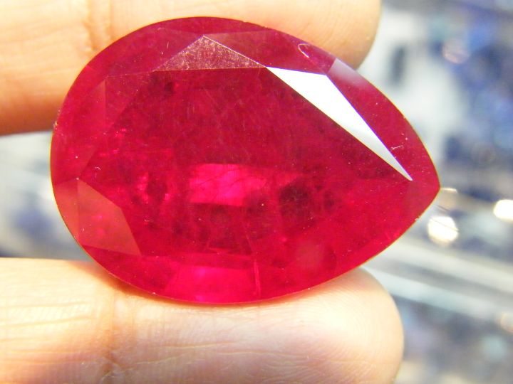 ทับทิม-ของเทียม-สีแดง-พลอย-ทรงหยดน้ำ-ผ่าน-การเผา-17x23-มม-1เม็ด-28-กะรัต-lab-made-gemstone-17x23-mm-weight-28-carats-pear-shape-1-piece