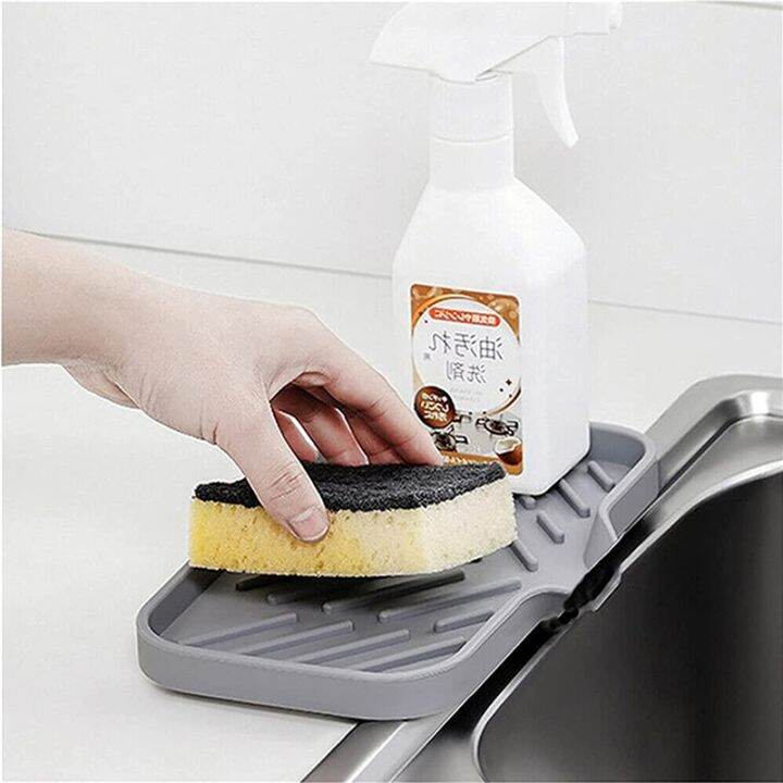 silicone-soap-box-drain-leaf-shape-soap-sponge-storage-holder-no-punching-creative-bottom-suction-cup-home-bathroom-rack