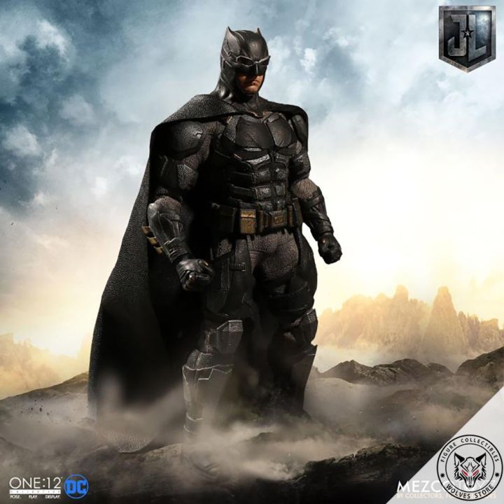 HCM][Order báo giá] Mô hình chính hãng Mezco: Batman Tactical suit |  