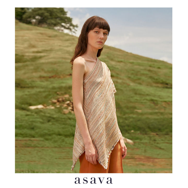 asava-aw21-tweed-one-shoulder-short-sleeve-blouse-เสื้อผู้หญิง-ไหล่เดียว-แขนสั้น-แต่งพู่