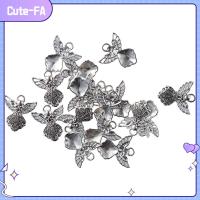 CUTE-FA 50pcs 50ชิ้นค่ะ เครื่องประดับรูปนางฟ้าสีเงินโบราณ สีเงินสี เงินโบราณ ปีกนางฟ้านางฟ้านางฟ้า เครื่องรางกางเขนจำนวนมาก รูปร่างปีก เสน่ห์ของนางฟ้า การทำหัตถกรรมเครื่องประดับ DIY