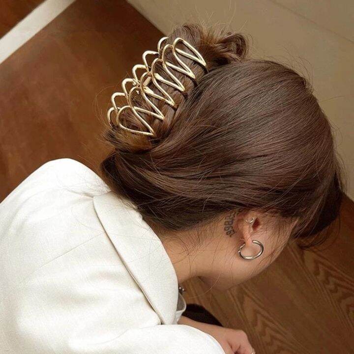 huanqi-korea-simple-line-metal-large-gripper-for-women-girls-2022-new-summer-hair-catch-hair-shark-clip-hairpin-headwear