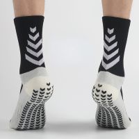 【YD】 Football Socks Men Non Soccer Cushioned Breathable Basketball soccer Hiking Grip