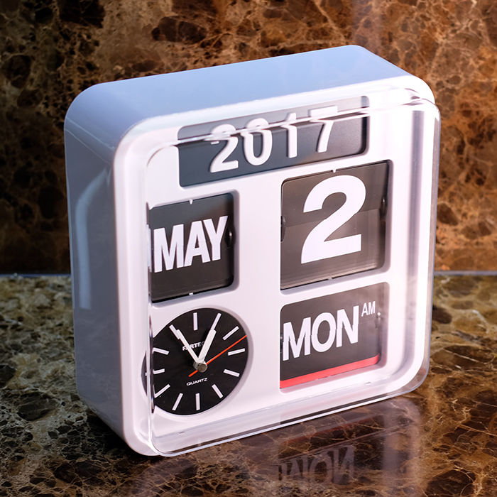 นาฬิกา-flip-clock-ad-650-white