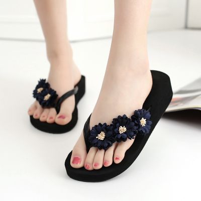 Flowers with flip-flops high summer prevent slippery slope. Lady han edition outside wear cool beach slippers slippers female thick bottom