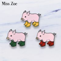 Fun Pig With Rain Boots Enamel Pins Piggy Brooches Badge Denim jeans Lapel Pin Cartoon Cute Animal Jewelry Gift for kids friends