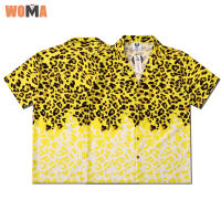 WOMA เสื้อเชิ้ตแขนสั้นของผู้ชายเสื้อทรงหลวมพิมพ์ลายเสือดาวสีเหลือง