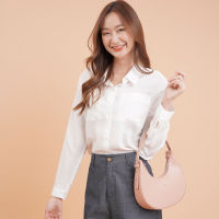 ็haas : กระเป๋าถือสตรี รุ่น Crescent hobo bag HALAG056