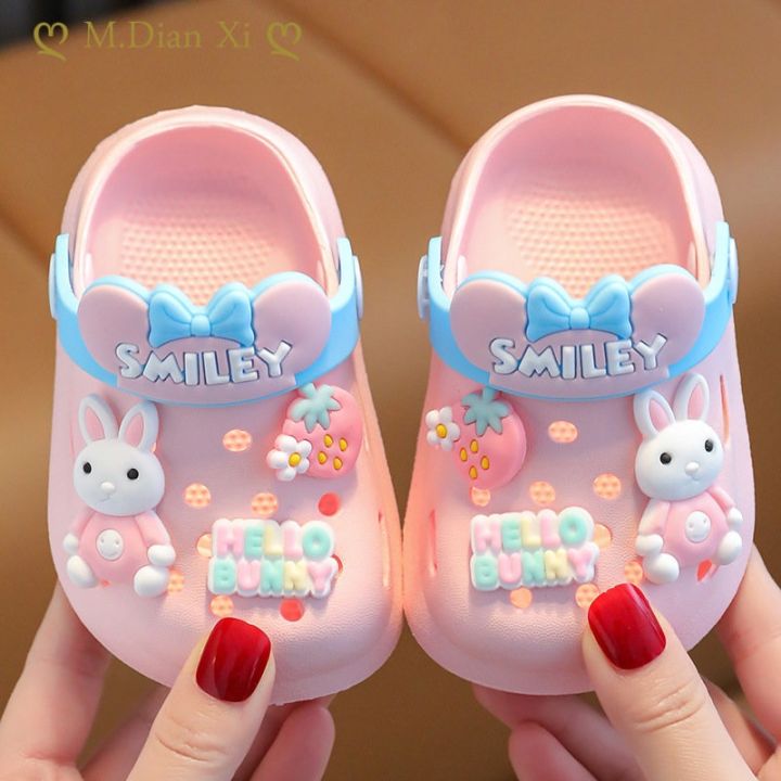 childrens-sandals-boys-girls-2023-summer-new-cartoon-beach-non-slip-soft-soled-indoor-garden-shoes-kids-baby-household-slippers