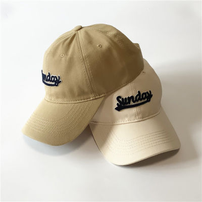 Ins หมวกเบสบอลลำลอง "Sunday" สำหรับผู้หญิงหมวกแก๊ปแฟชั่นแนวสตรีทหมวกแก๊ปกันแดดผู้ชายหมวกคู่ผ้าคอตตอน