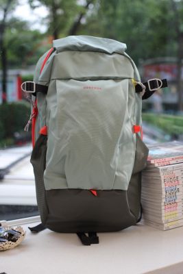 Decathlon super value backpack men and women small school bag outdoor travel leisure mini sports bag 20L travel