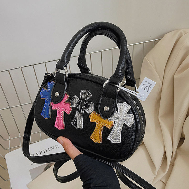 กระเป๋าครอสติชแฟชั่นฉบับภาษาเกาหลีผู้หญิงหมอนข้างถือด้วยมือ