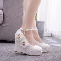 Fashionable Sweet White Flower Pumps Womens Wedding Shoes High Heels Platform Shoes Ladies Party Dress Wedges Bridesmaid Sandals