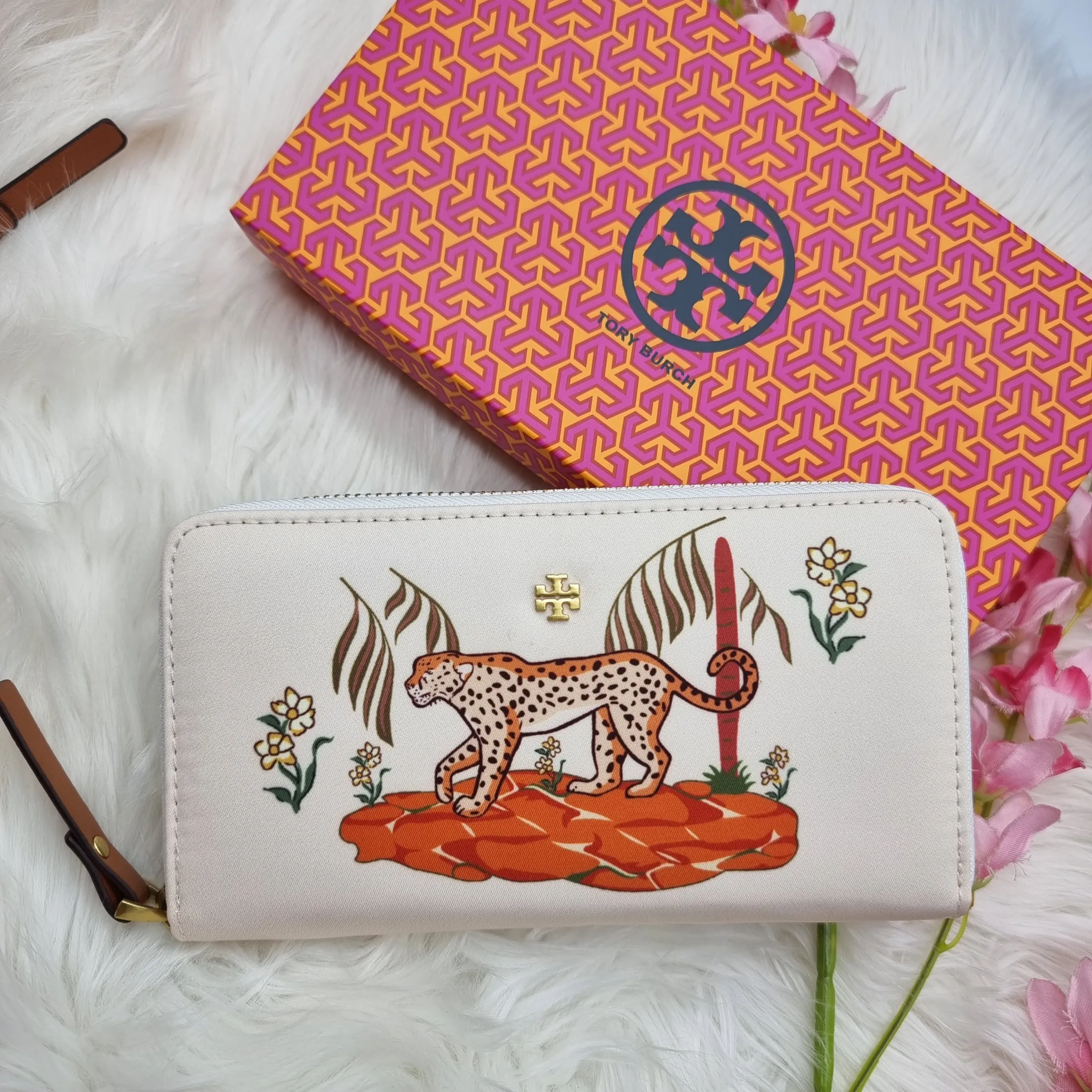 .Y . Women's Zip Continental Nylon Long Wallet With Cheetah  Design | Lazada PH