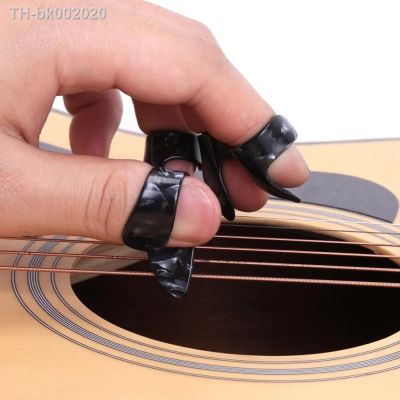 ❐ 4 pcs/set 1 Thumb 3 Finger Guitar Picks Celluloid Fingerpicks Guitar Plectrum Sheath For Acoustic Electric