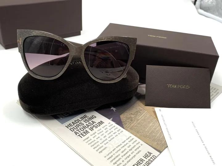 TOM FORD - 美品 TOM FORD トムフォード Anoushka グレー プラスチック