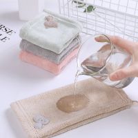 【Special offer 2.99】Cute cartoon coral fleece 25*25cm small square towel absorbent non-linting kitchen hand towel