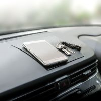 ***แผ่นยางกันลื่น***สำหรับวางโทรศัพท์ในรถยนต์ CAPDASE SKIN TACK DASHBOARD MAT