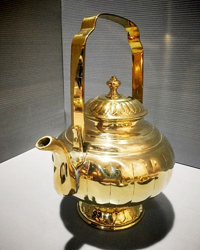 ชุดน้ำชากาโบราณ-ทรงฟักทอง-ถาดน้ำชาทองเหลืองรูปไข่-8-x-12-นิ้ว