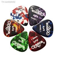 ❍✵ 6Pcs Celluloid Guitar Picks Mediator Thickness 0.46 0.71 0.81 0.96 MM - Color Random Universal For All Guitar