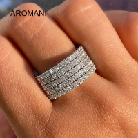 Aromani【พร้อมแล้ว!】แหวนผู้หญิงอินเทรนด์ใหม่พร้อมหิน CZ สีขาวเครื่องประดับวงดนตรีแต่งงานที่มีส่วนร่วมแฟชันทันสมัยเครื่องประดับผู้หญิงอเนกประสงค์