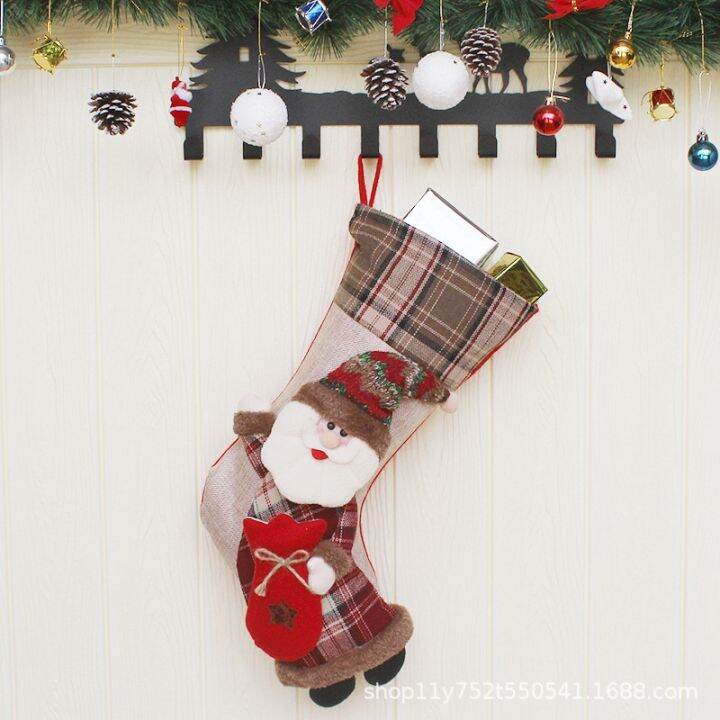 christmas-stockings-christmas-plaid-burlap-gift-box-christmas-tree-decoration-new-year-gift-candy-bag-christmas-fireplace-decorations