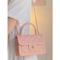 【Hot Sale】 French summer 2022 new one-shoulder Messenger bag fragrance light luxury high-end retro female