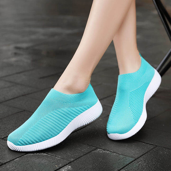 outdoor-trainers-slip-on-lightweight-solid-color-gym-shoes-sport-women-tennis-shoes-ladies-flats-sneakers-tenis-mujer