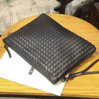 [COD] size with cross-span strap hand-woven mens bag grasping ipad one-shoulder messenger bag